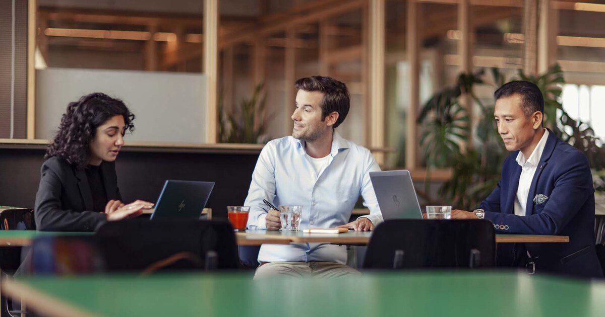 Strategy Associate (all genders)